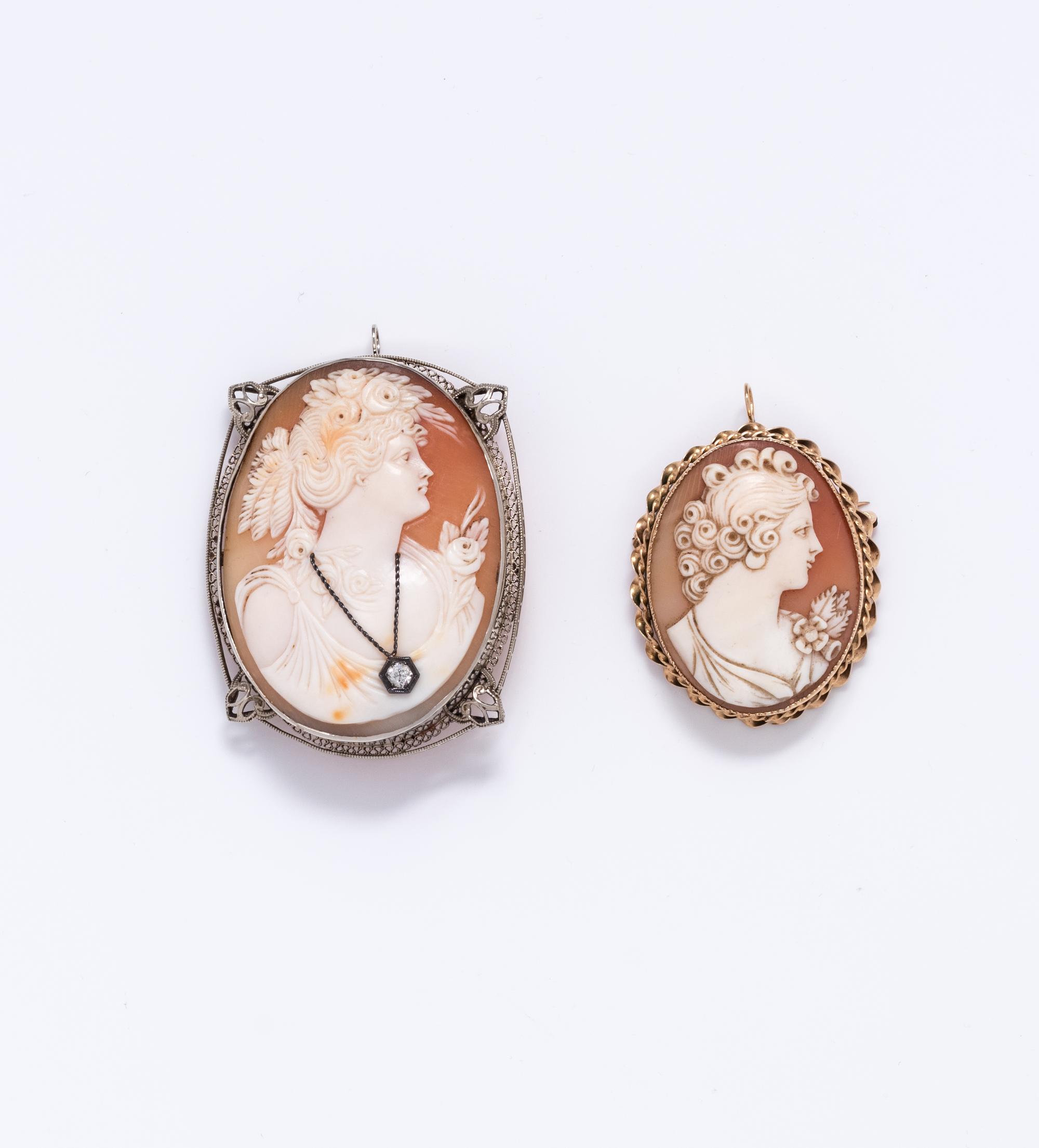 COLLECTION OF CAMEO PENDANT/BROOCHES