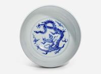 An unusual Chinese blue and white "Dragon" deep bowl, Zhengde mark, possibly 18th century 青花龍紋深腹盌 正德款 或十八世紀