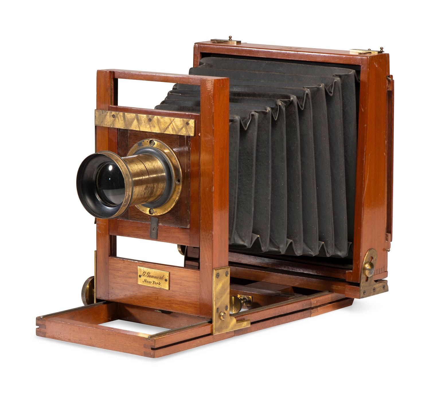[EARLY PHOTOGRAPHY]. Front focusing field camera. G. Gennert, New York, ca 1889.