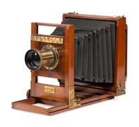 [EARLY PHOTOGRAPHY]. Front focusing field camera. G. Gennert, New York, ca 1889.