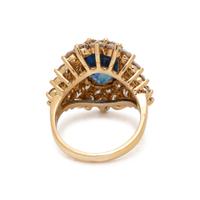 SAPPHIRE AND DIAMOND RING