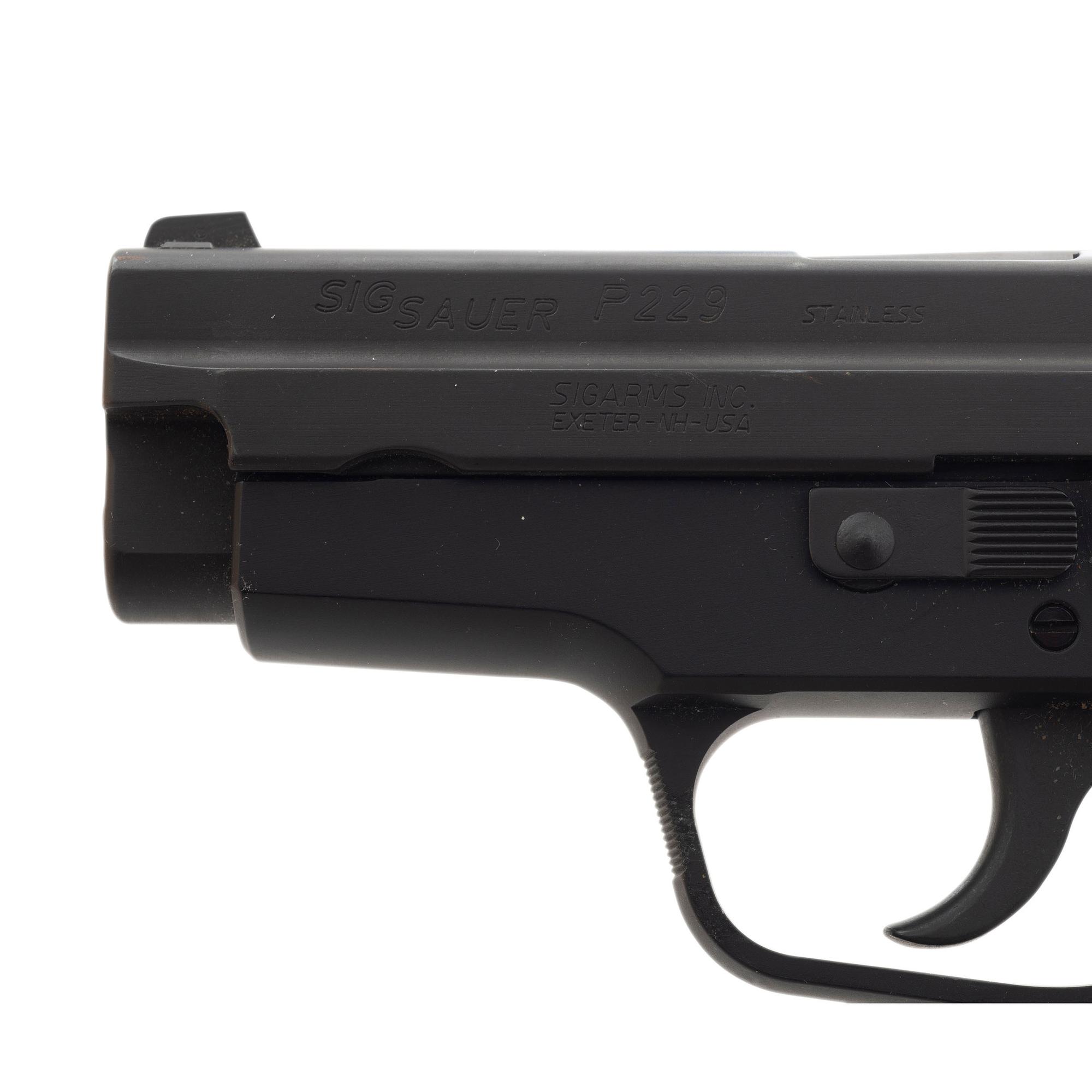 *Sig Sauer P229 with Bladetech Holster
