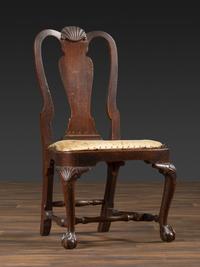 A Fine Queen Anne Shell-Carved Walnut Stretcher-Base Claw-and-Ball Foot Compass-Seat Side Chair