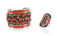 Jobeth D. Mayes Length 5 x opening 1 x width 1 7/8 inches — (Zuni, 20th Century)