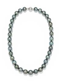 CULTURED TAHITIAN PEARL NECKLACE