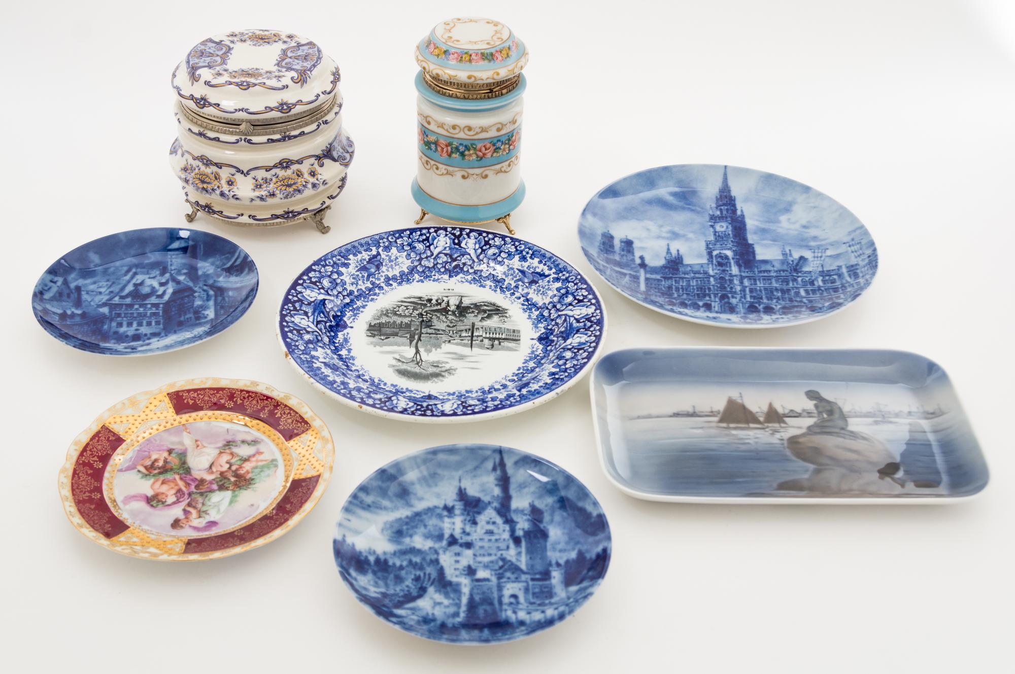 A Group of Eight Continental Porcelain Articles Length of tray 8 1/4 inches.