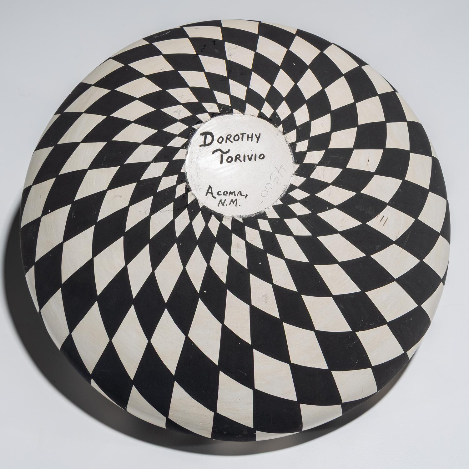 Pottery Jar, Op-Art Design