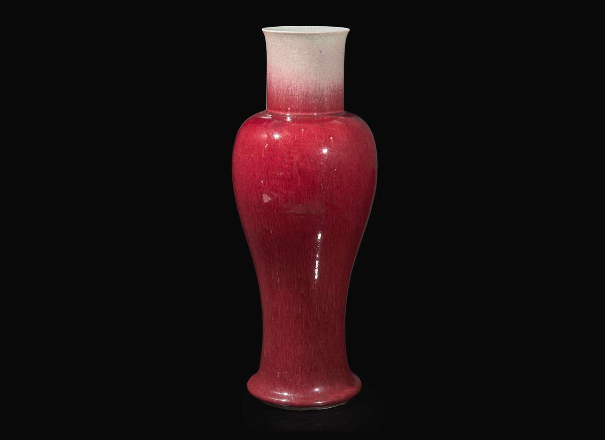 A large Chinese "Langyao" copper red-glazed baluster vase, Kangxi period 郎窯紅觀音瓶 清 康熙