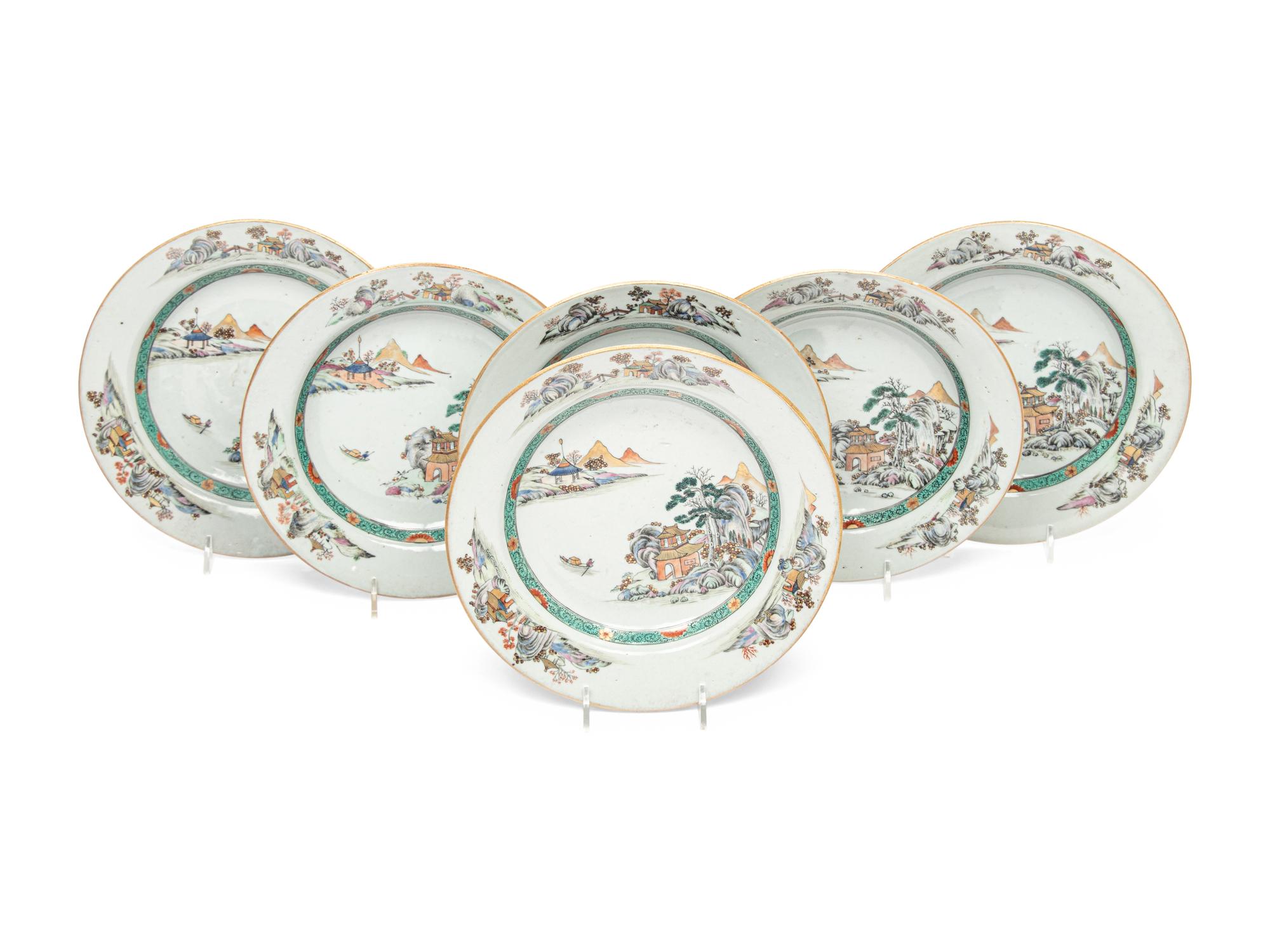 A Set of Six Chinese Export Porcelain Soup Plates