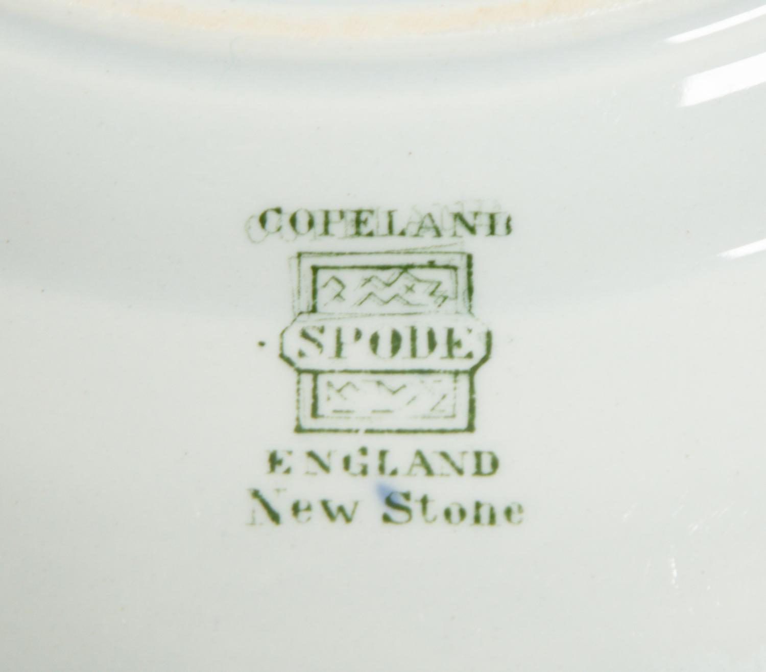 Eighteen Copeland Spode New Stone Lowestoft Style Porcelain Plates
