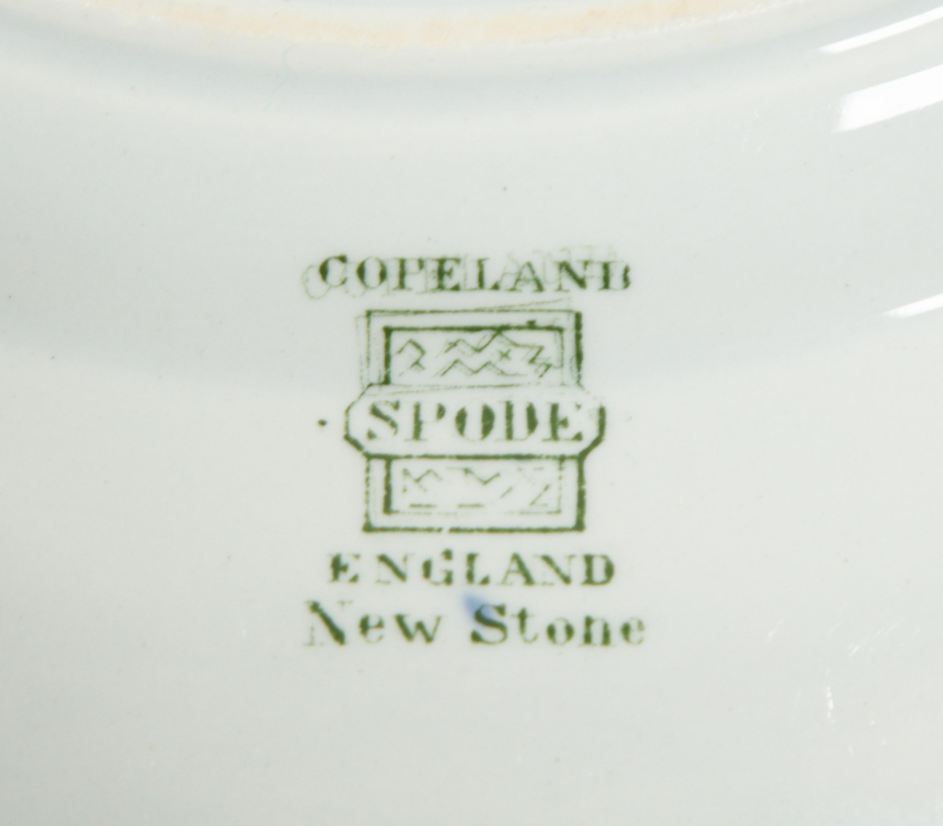 Eighteen Copeland Spode New Stone Lowestoft Style Porcelain Plates