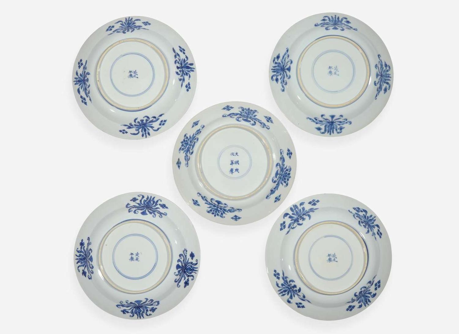 Five Chinese export blue and white porcelain plates, Kangxi period 青花外銷瓷五件 清 康熙