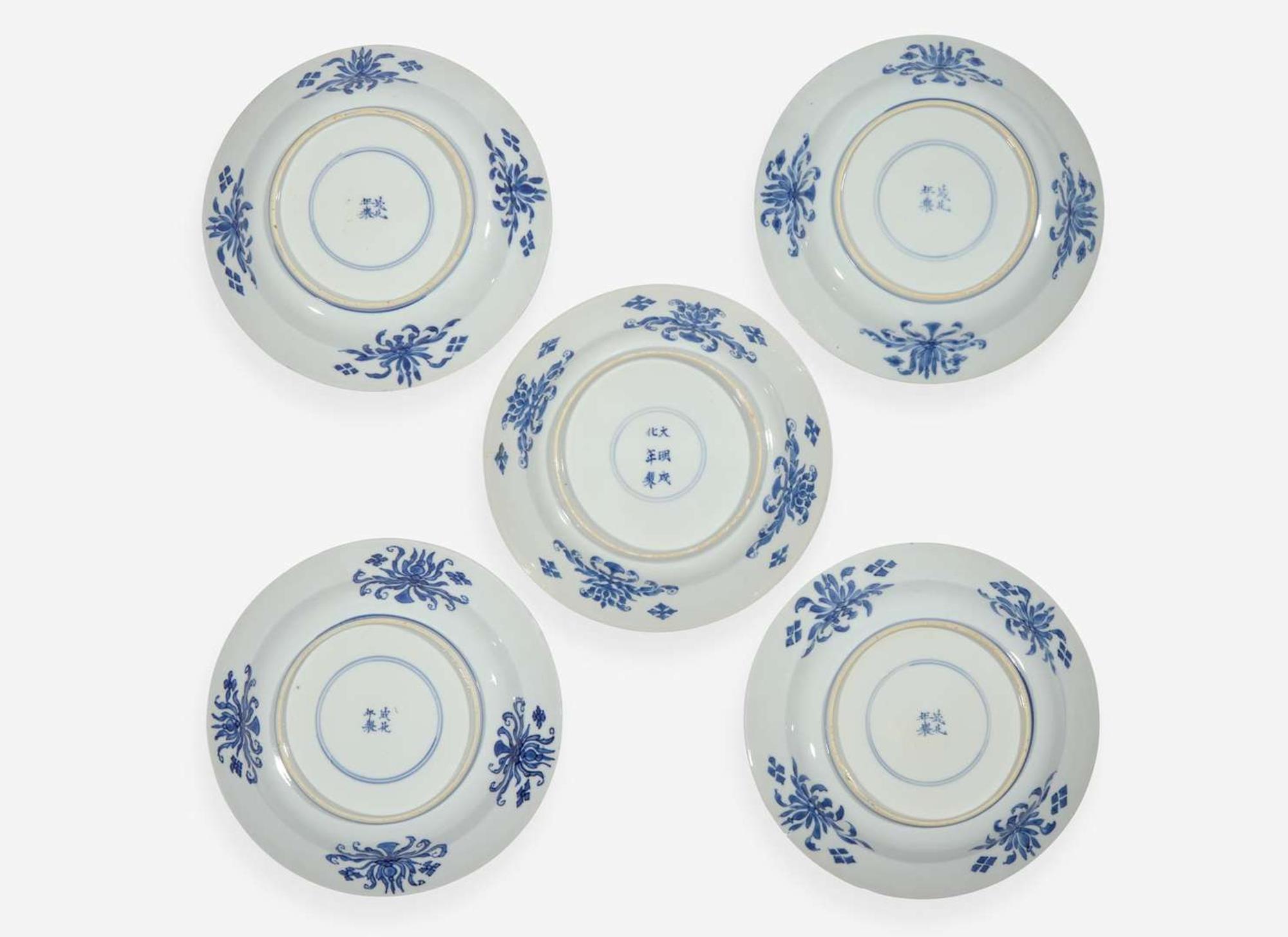 Five Chinese export blue and white porcelain plates, Kangxi period 青花外銷瓷五件 清 康熙