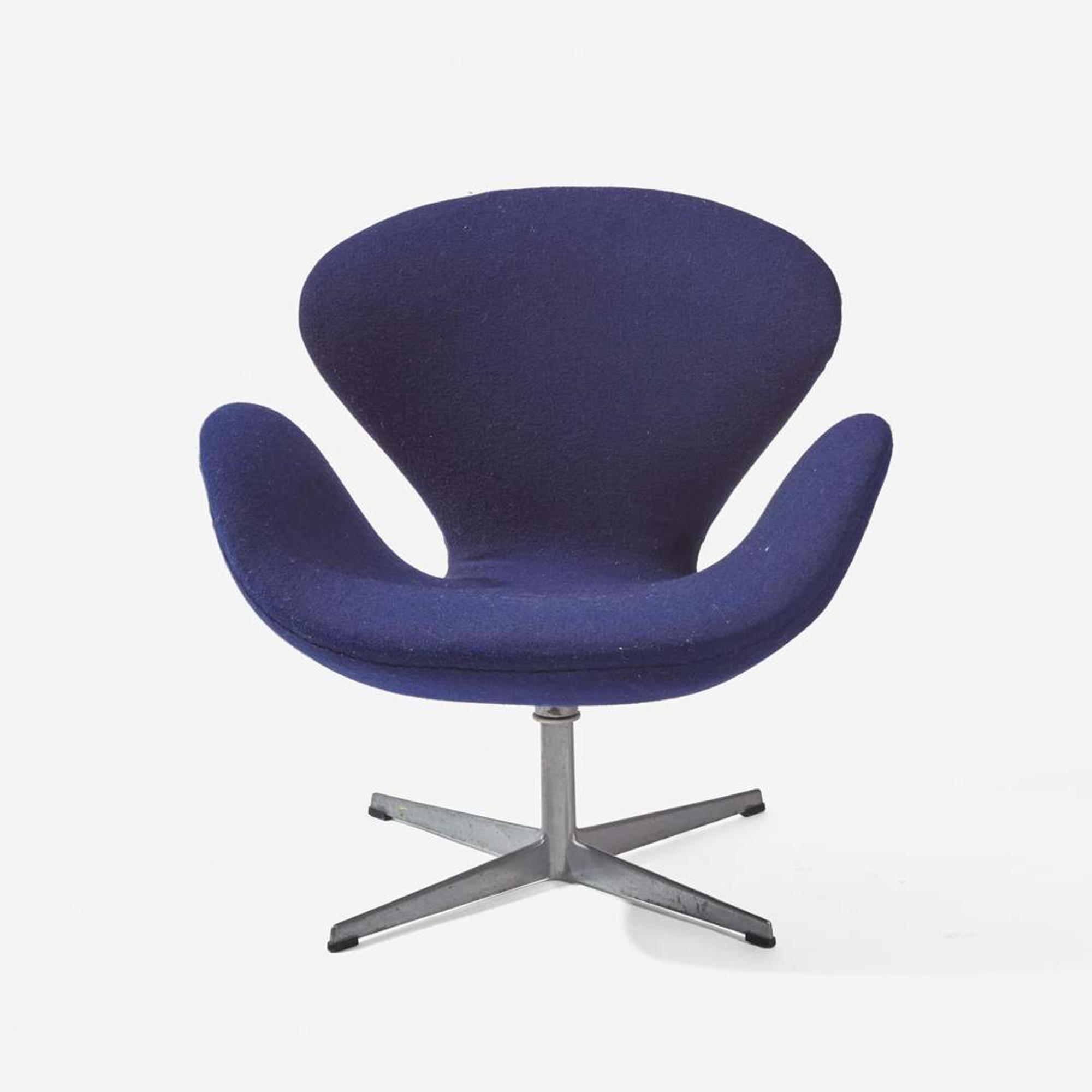 Arne Jacobsen (Danish, 1902-1971) "Swan" Chair, Fritz Hansen, Denmark, designed 1958, the present lot 1960s