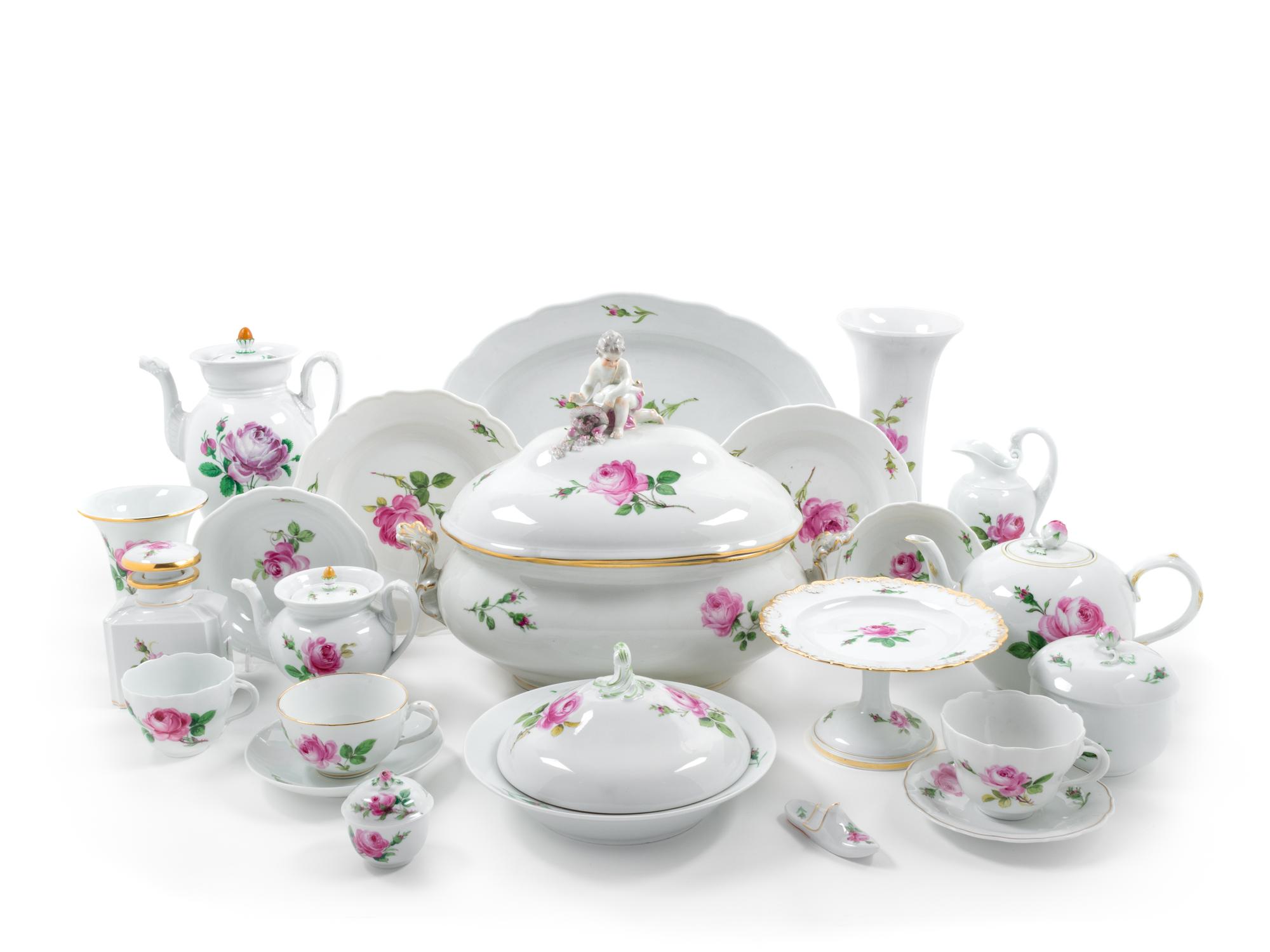 An Assembled Meissen Porcelain Dinner Service