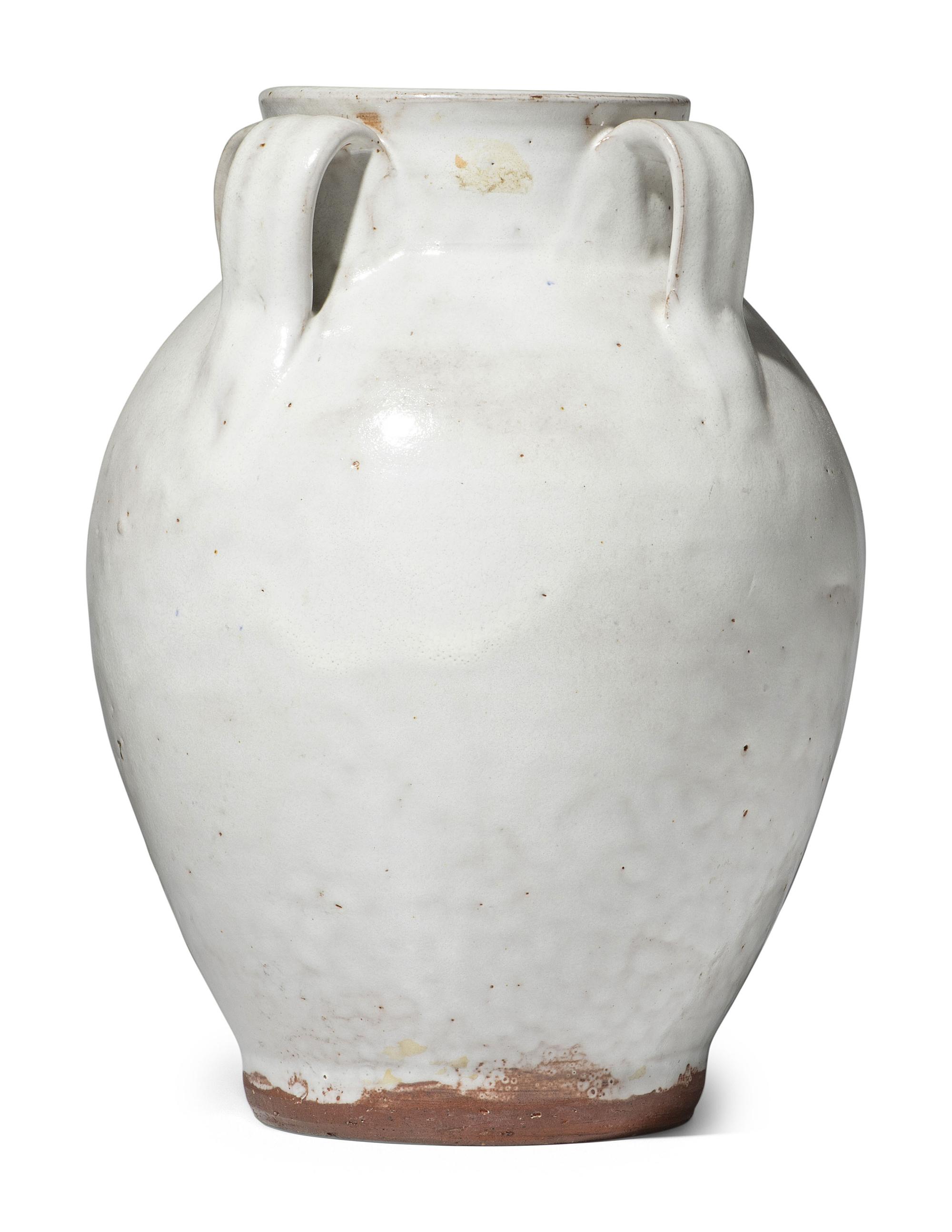 A Jugtown Pottery White Glaze Lily Vase