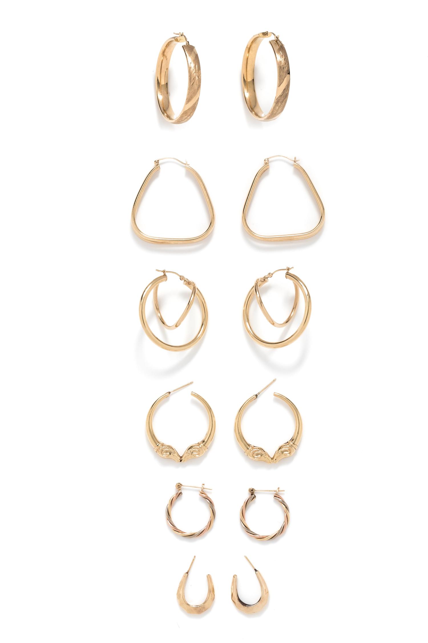 COLLECTION OF YELLOW GOLD HOOP EARRINGS