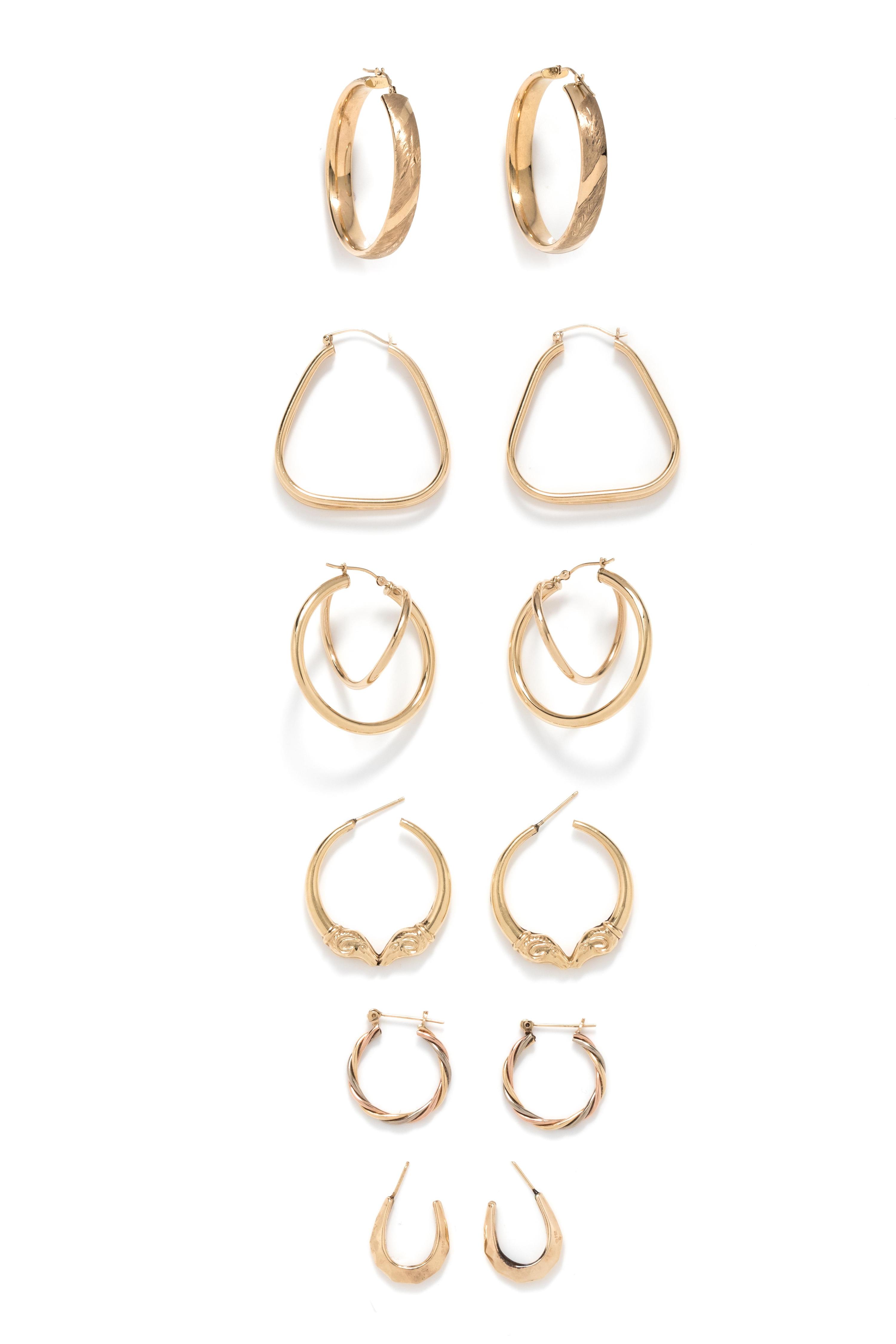 COLLECTION OF YELLOW GOLD HOOP EARRINGS