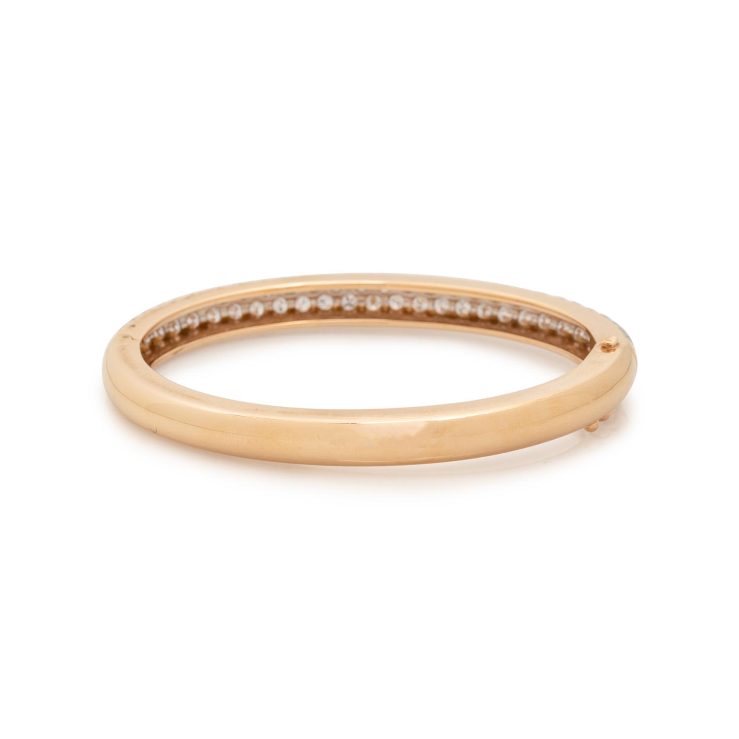 YELLOW GOLD AND DIAMOND BANGLE BRACELET