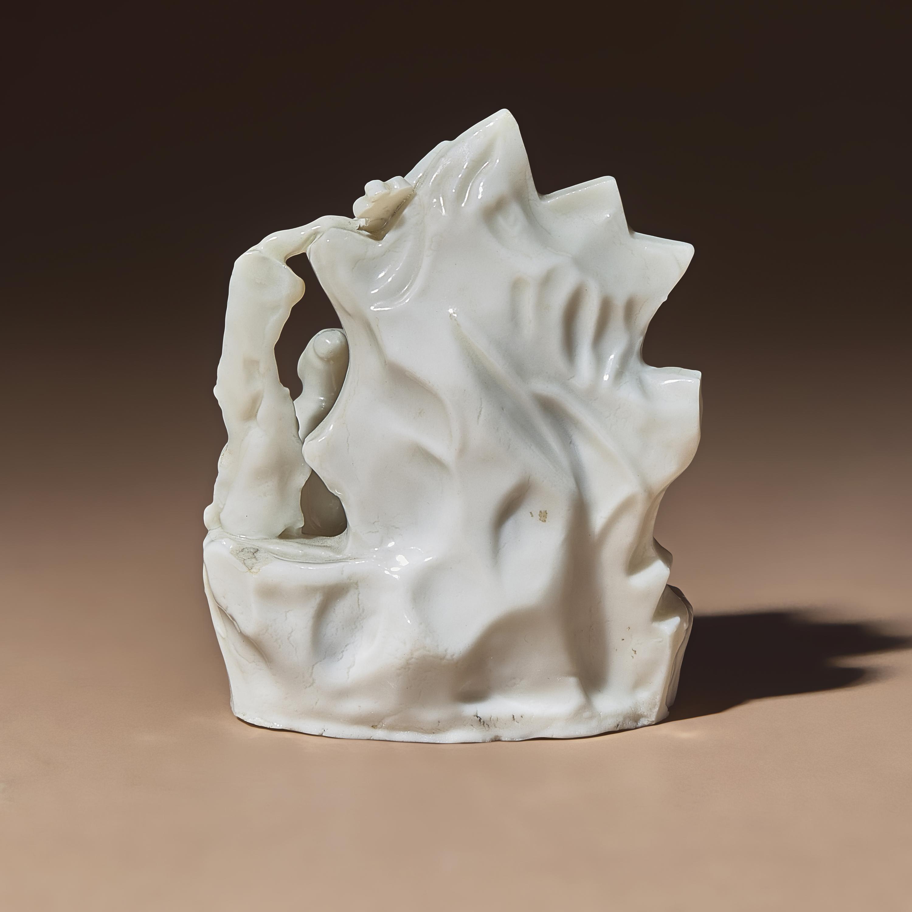 A Chinese Blanc-de-Chine Porcelain Figural Group of Three Musicians, 18th Century — 清中期 德化白瓷塑吹奏圖山子