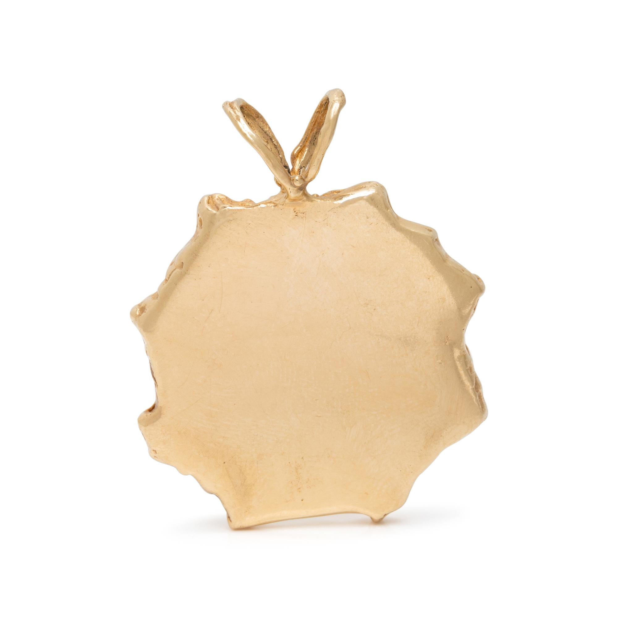 YELLOW GOLD AND DIAMOND ZODIAC PENDANT