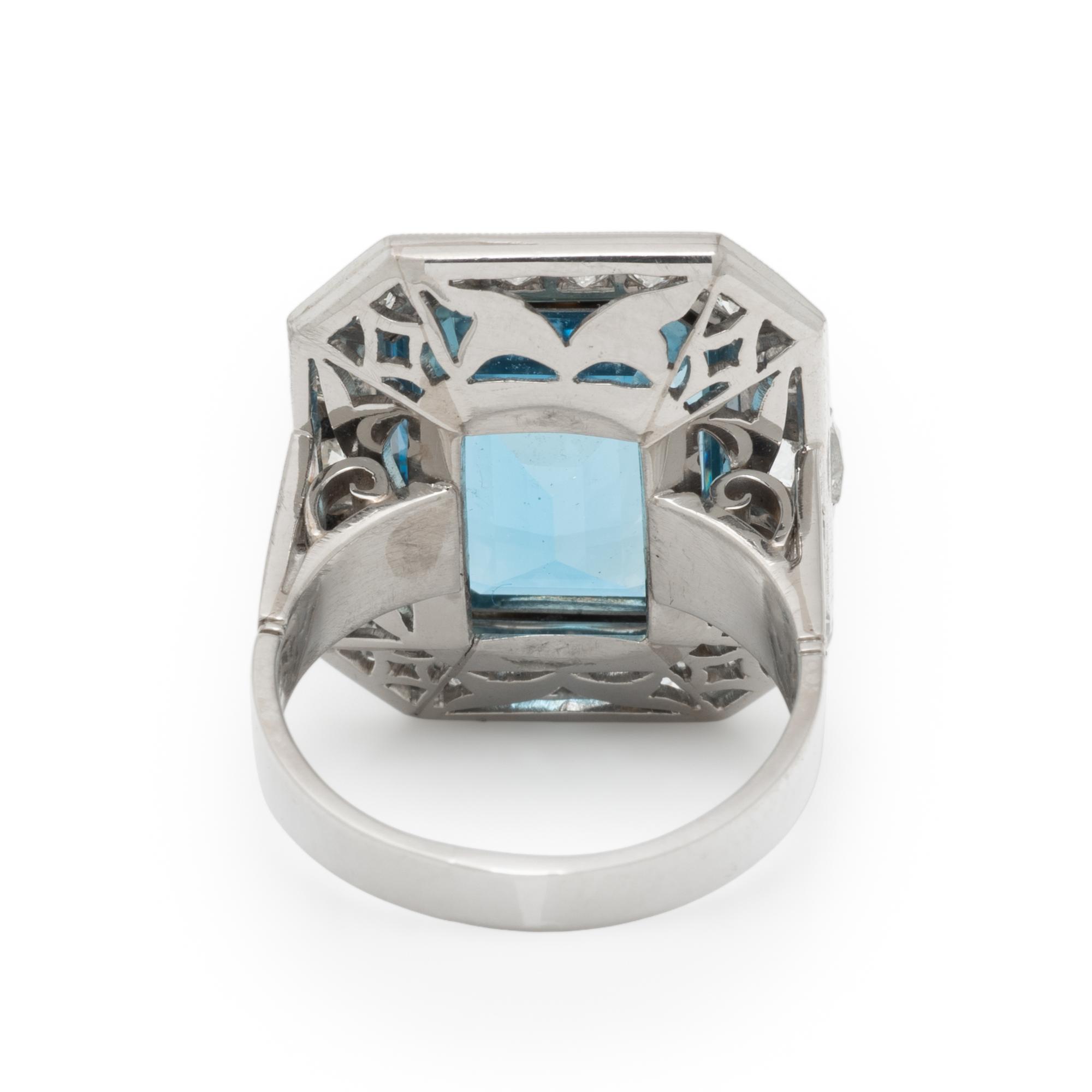 AQUAMARINE AND DIAMOND RING