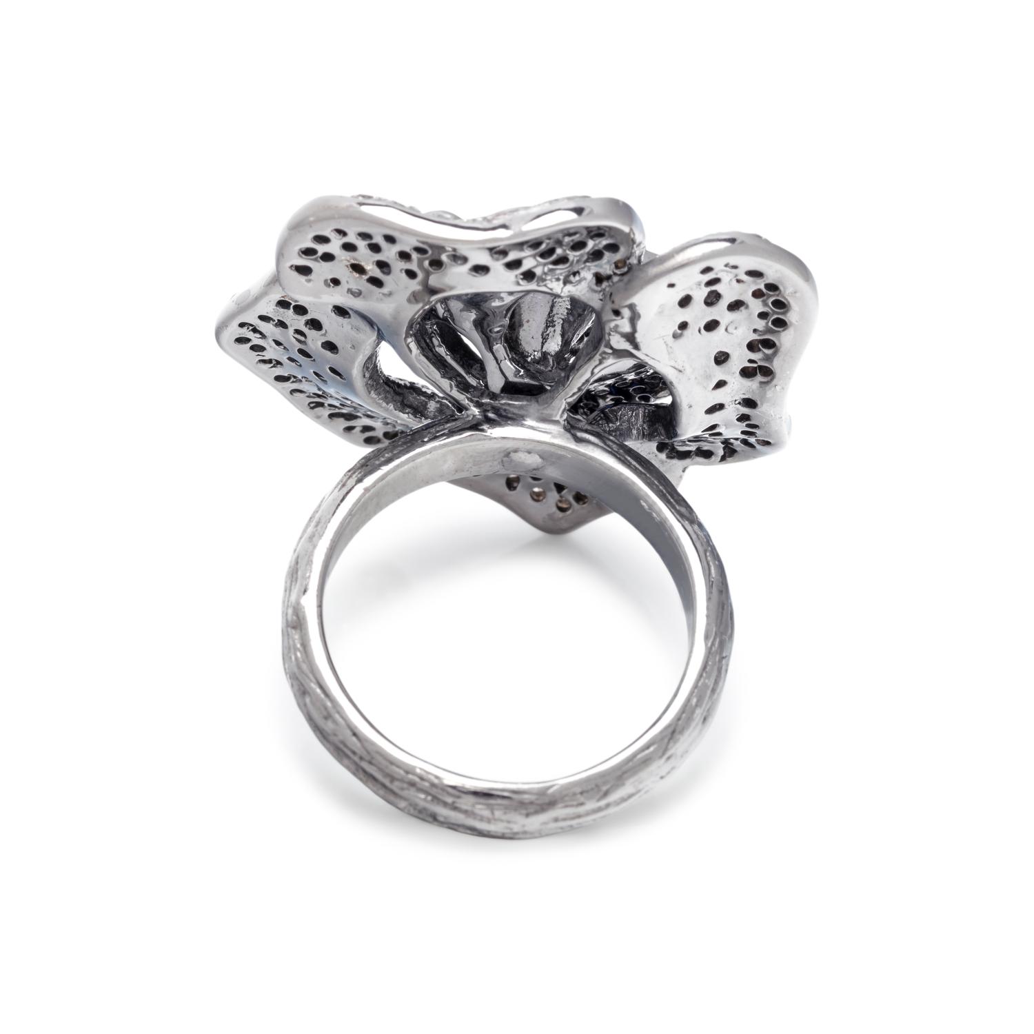 DIAMOND AND SAPPHIRE ROSE RING