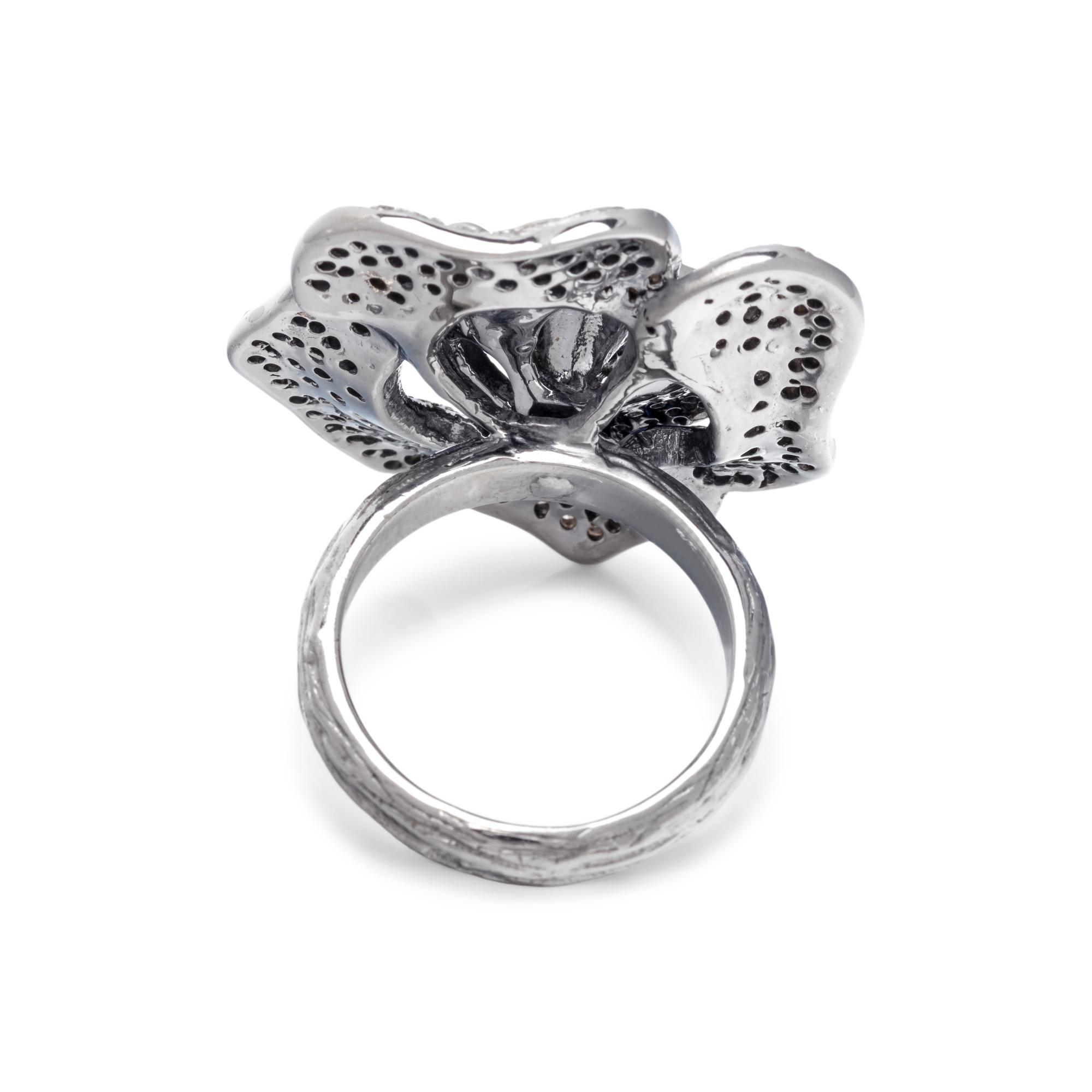 DIAMOND AND SAPPHIRE ROSE RING