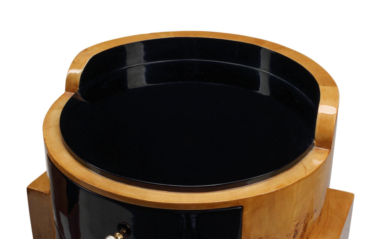 A Pair of Art Deco Style Part-Ebonized Burl Walnut Bedside Tables