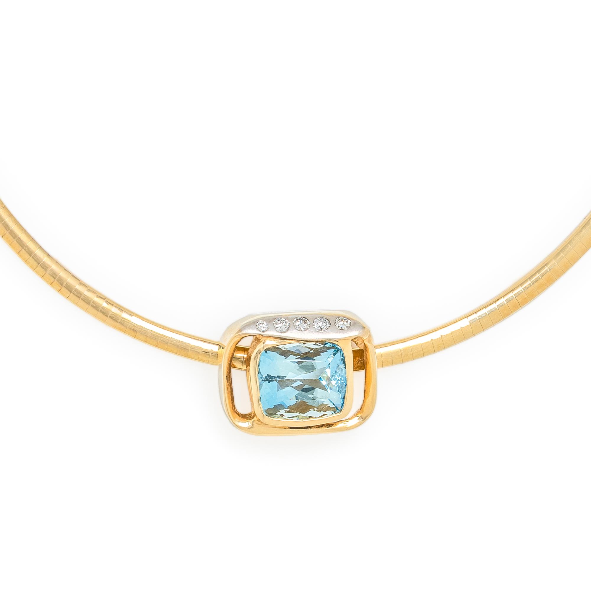 AQUAMARINE AND DIAMOND PENDANT AND YELLOW GOLD OMEGA CHAIN
