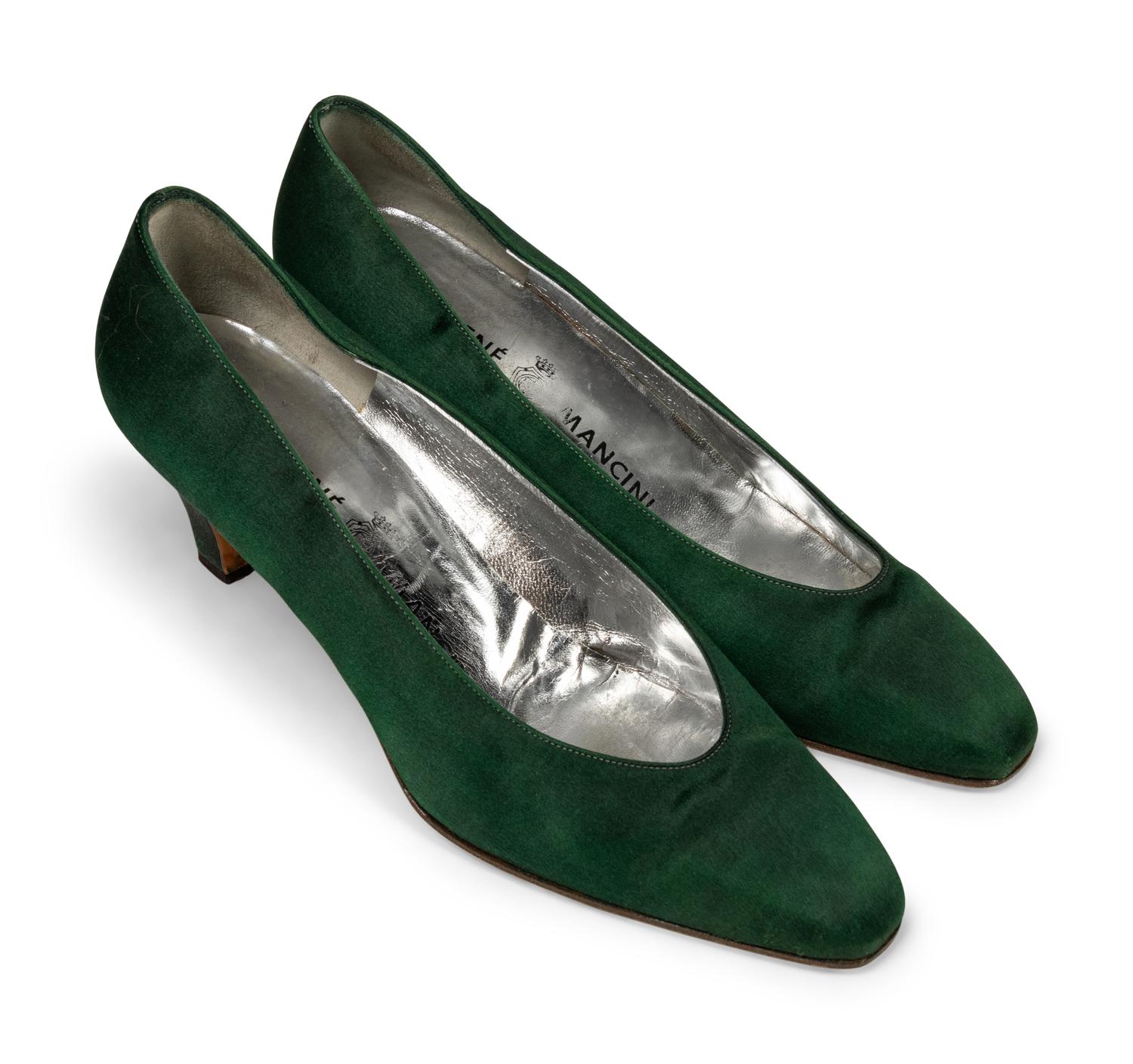 Arnold Scaasi; Custom Gown, Stole, and Matching Shoes