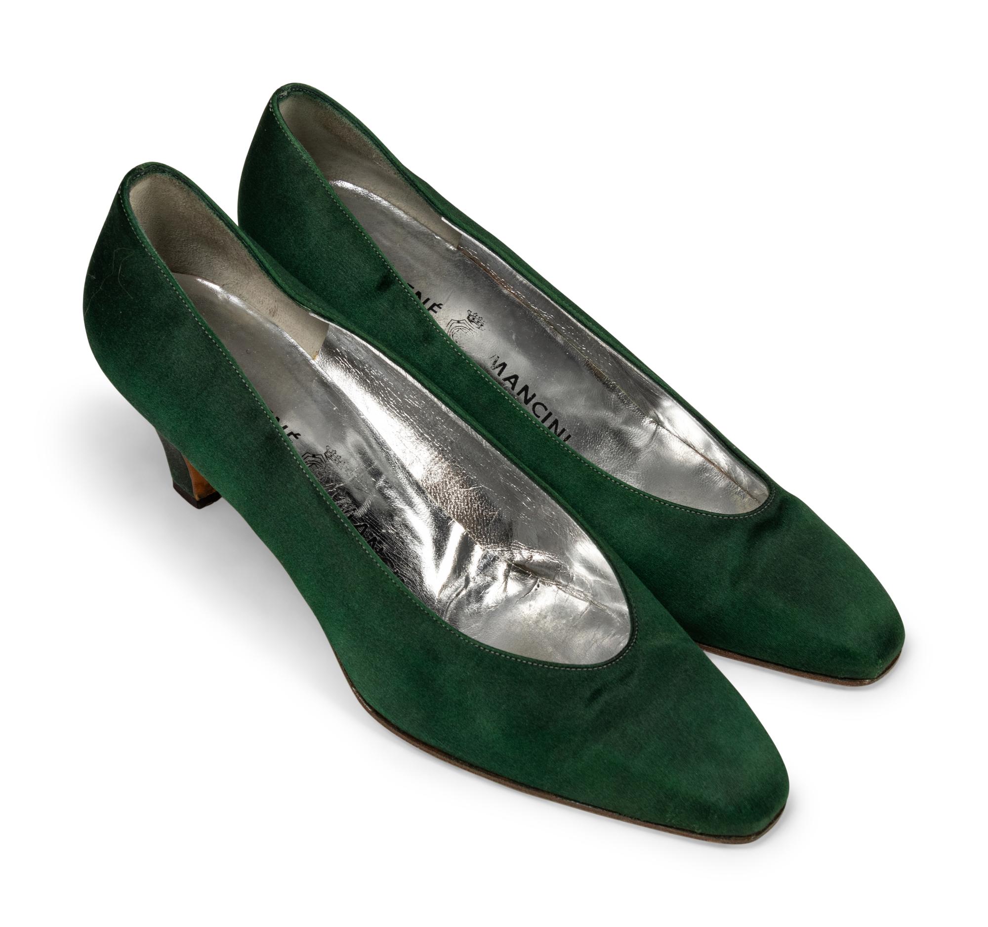 Arnold Scaasi; Custom Gown, Stole, and Matching Shoes