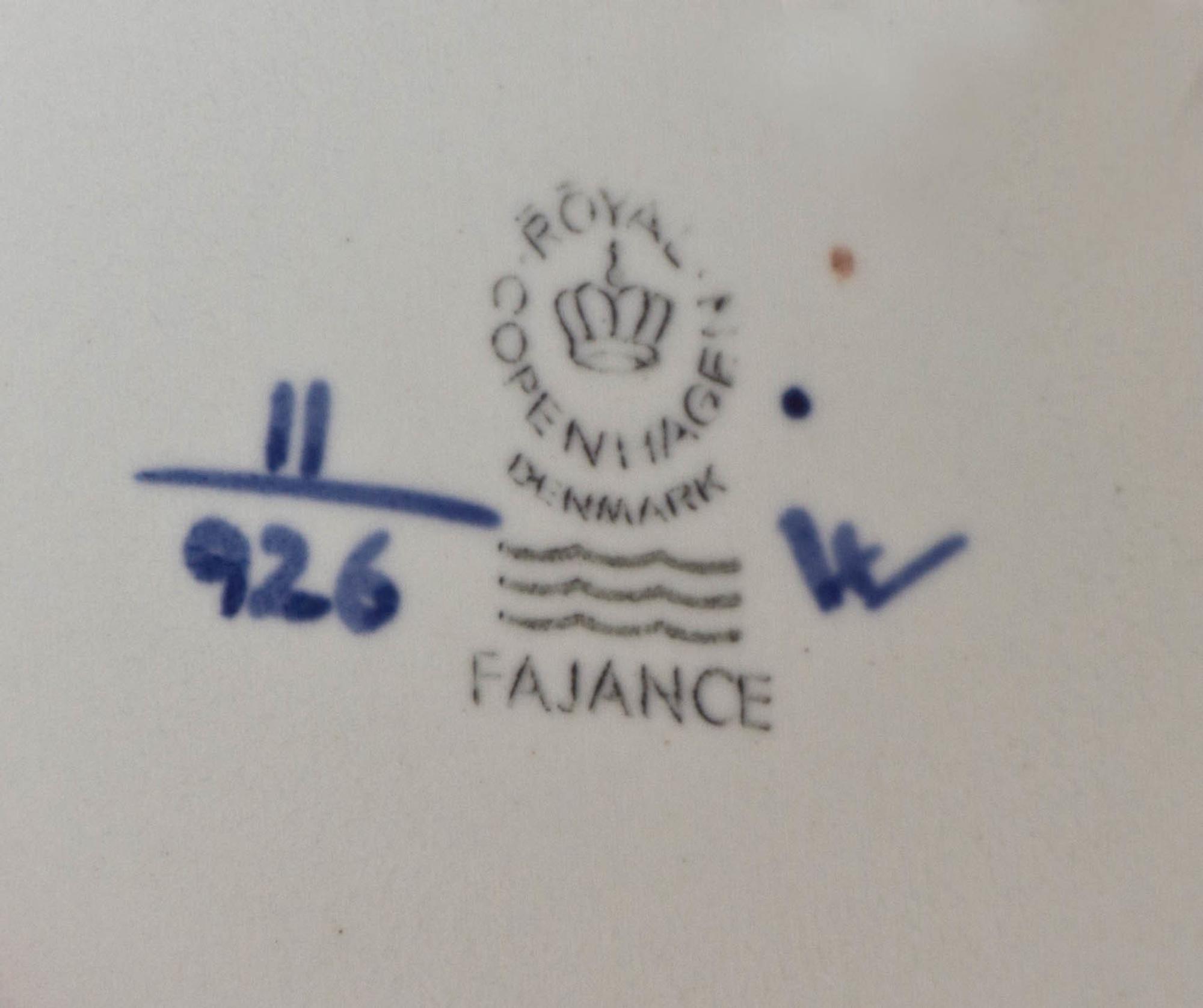 A Royal Copenhagen Porcelain Dinner Service, Diameter of dinner plate 10 inches.
