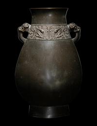 A Bronze Hu Vase