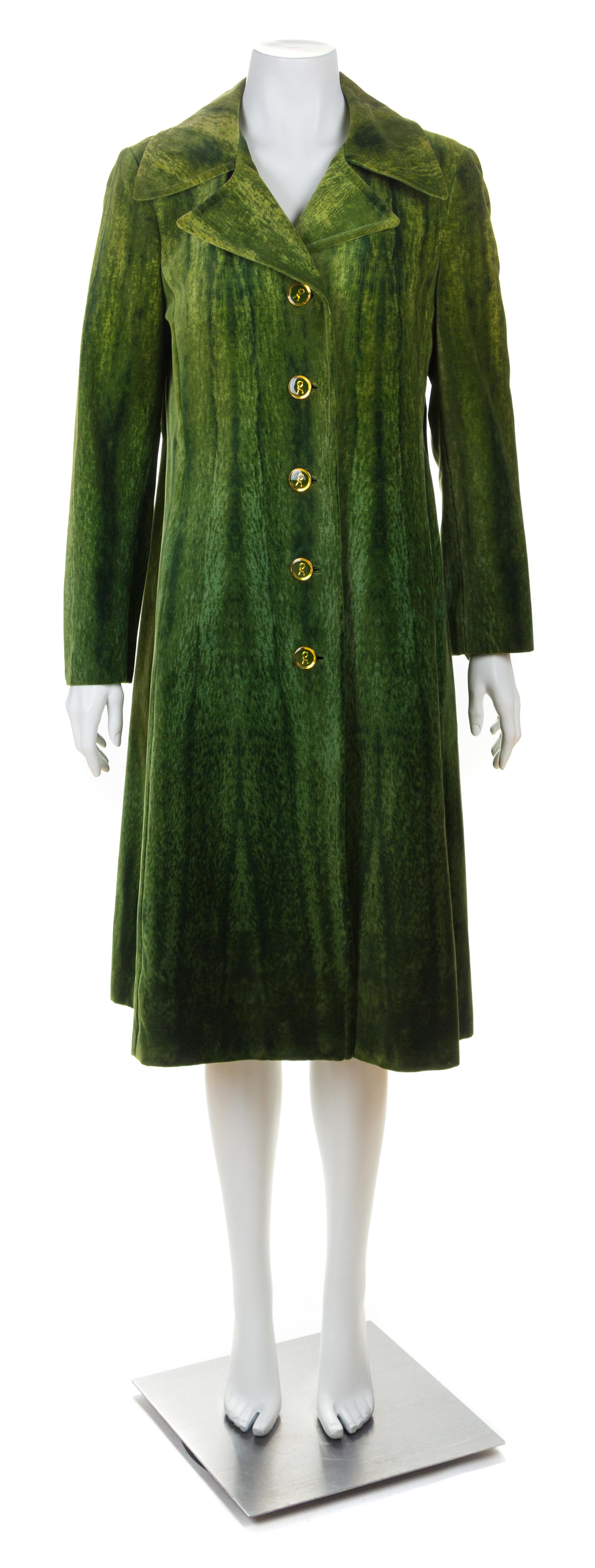 A Roberta di Camerino Emerald Green Velvet Coat, No size.