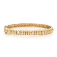 YELLOW GOLD AND DIAMOND BANGLE BRACELET
