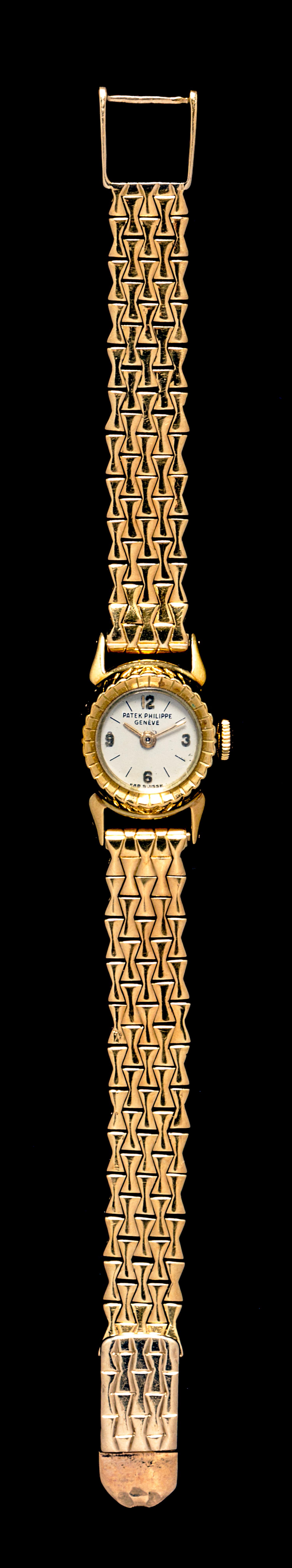An 18 Karat Yellow Gold Ref. 3214-1 Wristwatch, Patek Philippe,
