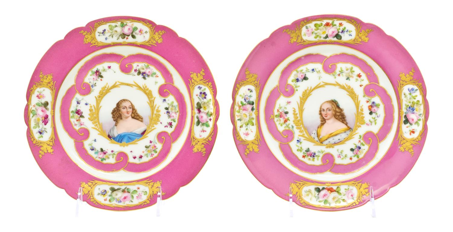 A Pair of Sevres Style Porcelain Cabinet Plates, Diameter 9 1/8 inches.