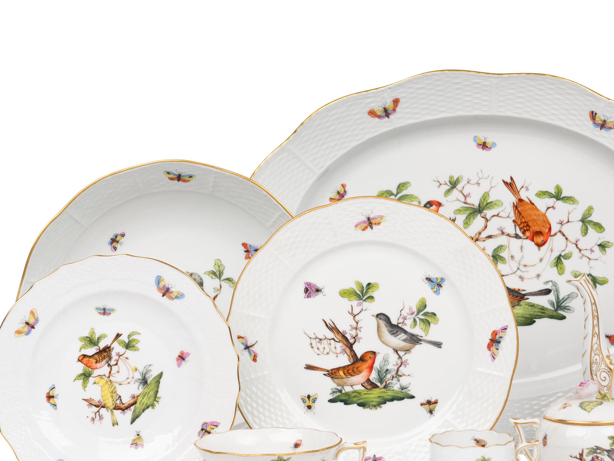 A Herend Rothschild Bird Porcelain Dinner Service
