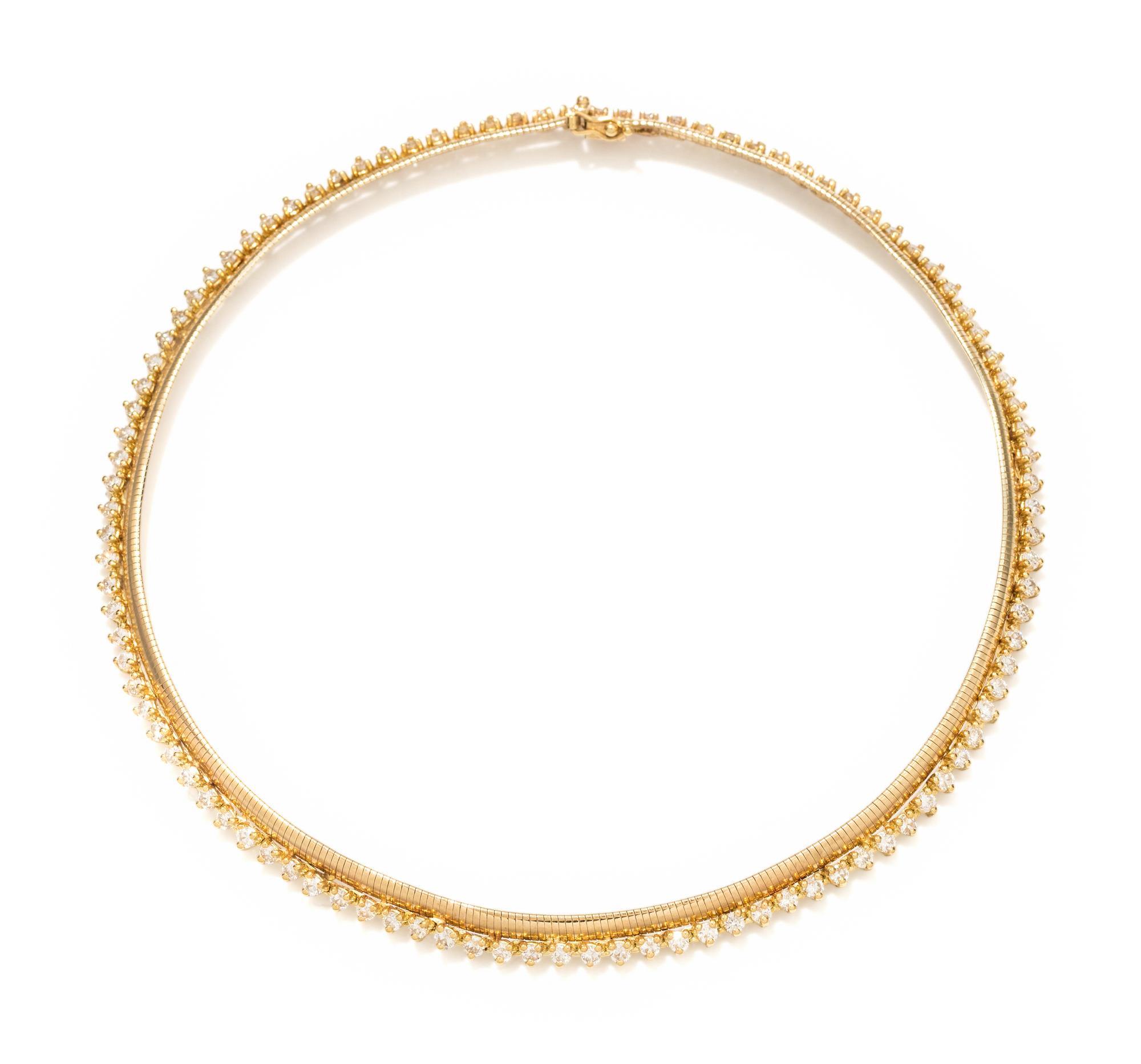 YELLOW GOLD AND DIAMOND NECKLACE
