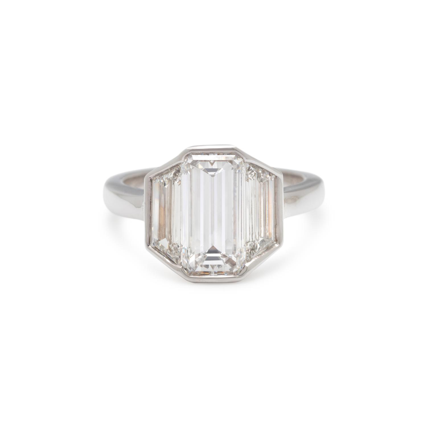 DIAMOND RING
