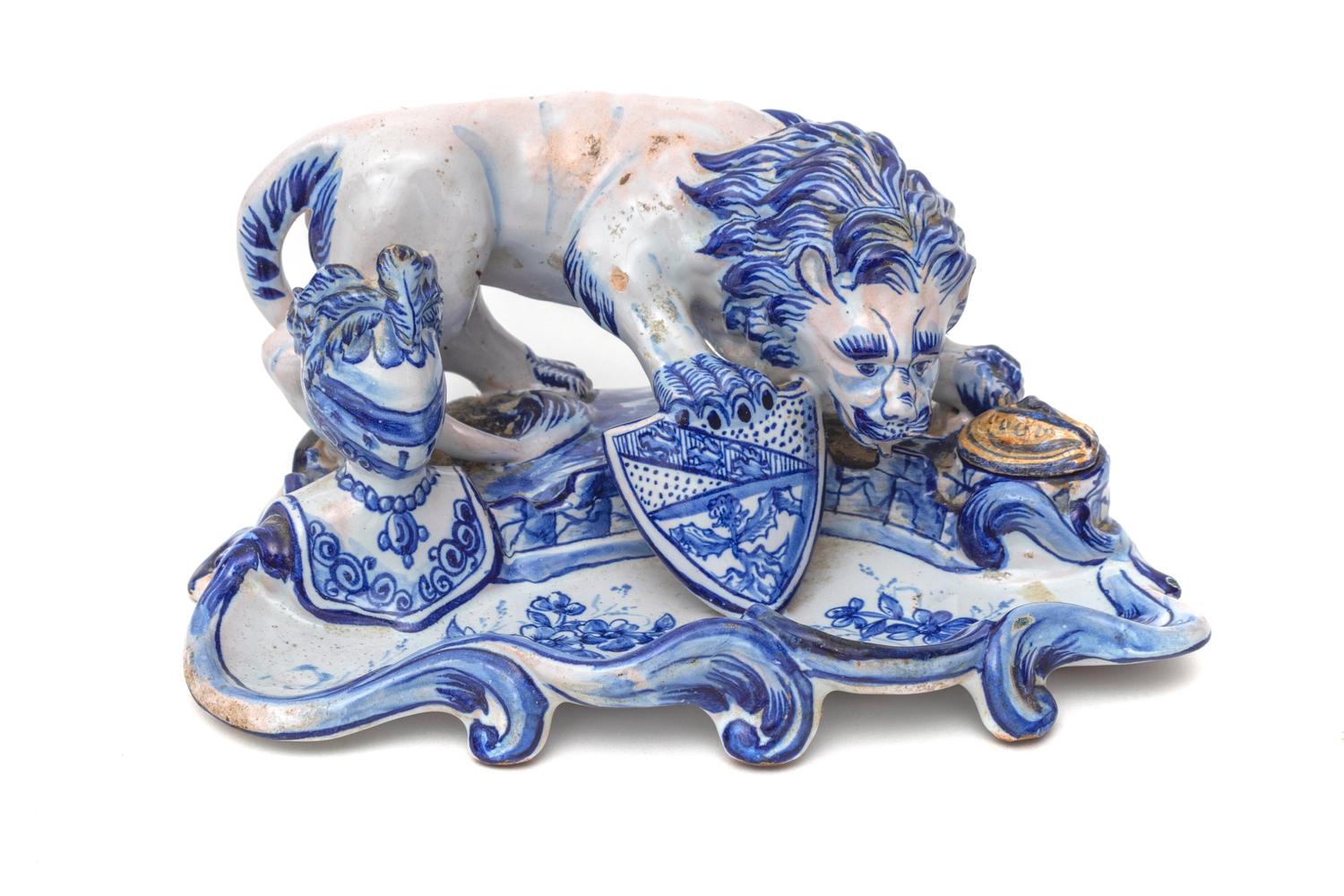 An Italian Majolica Lion-Form Ink Stand — 19TH CENTURY