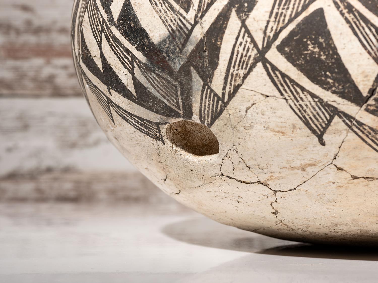 Ancestral Pueblo, Tularosa Pottery Olla