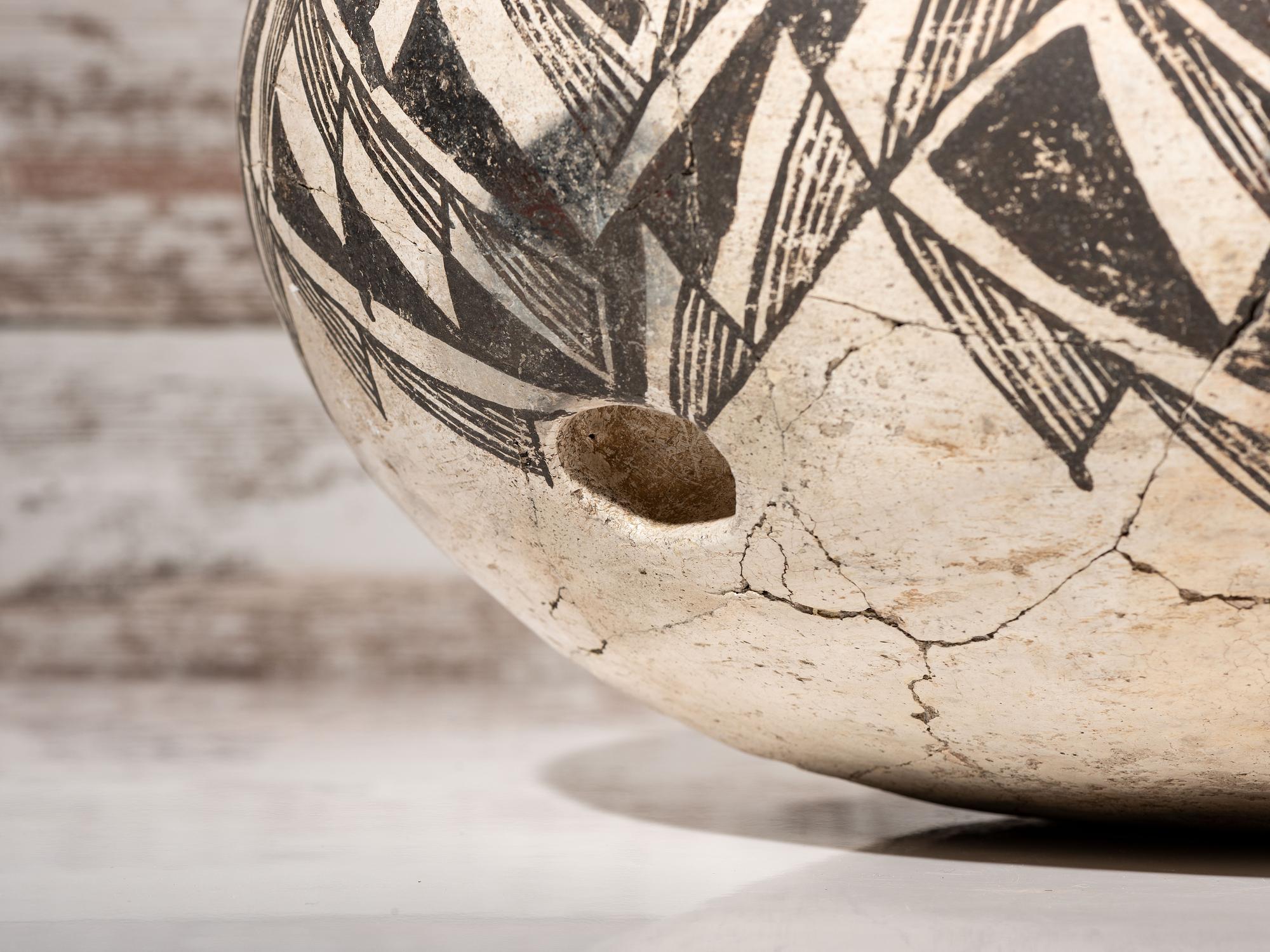 Ancestral Pueblo, Tularosa Pottery Olla