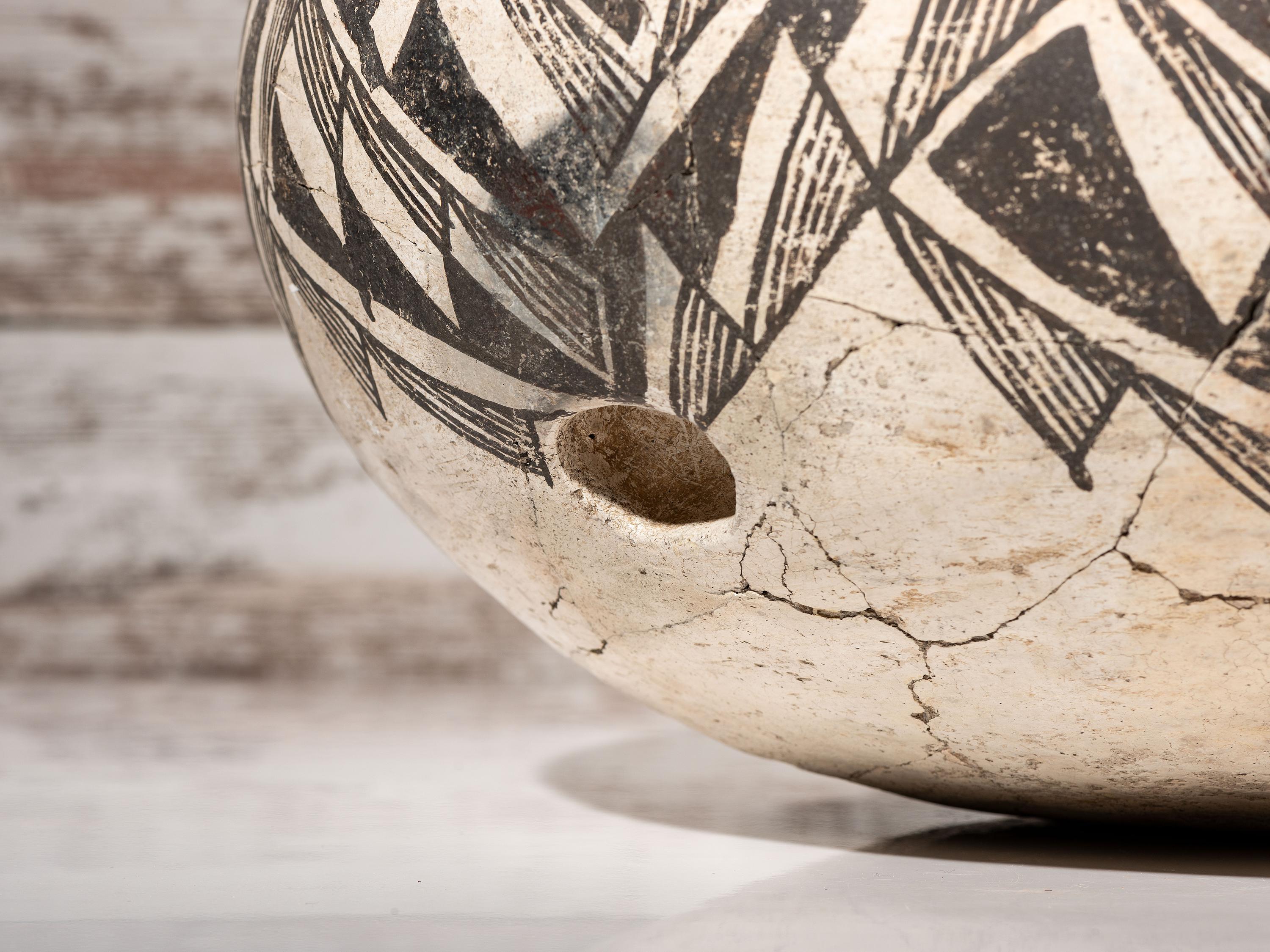 Ancestral Pueblo, Tularosa Pottery Olla