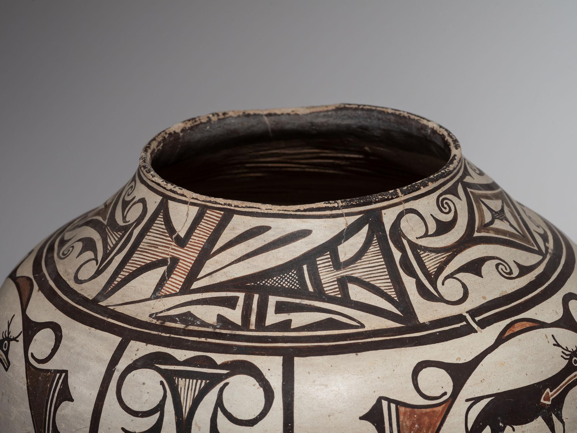 Zuni Polychrome Olla, with Heartline Deer