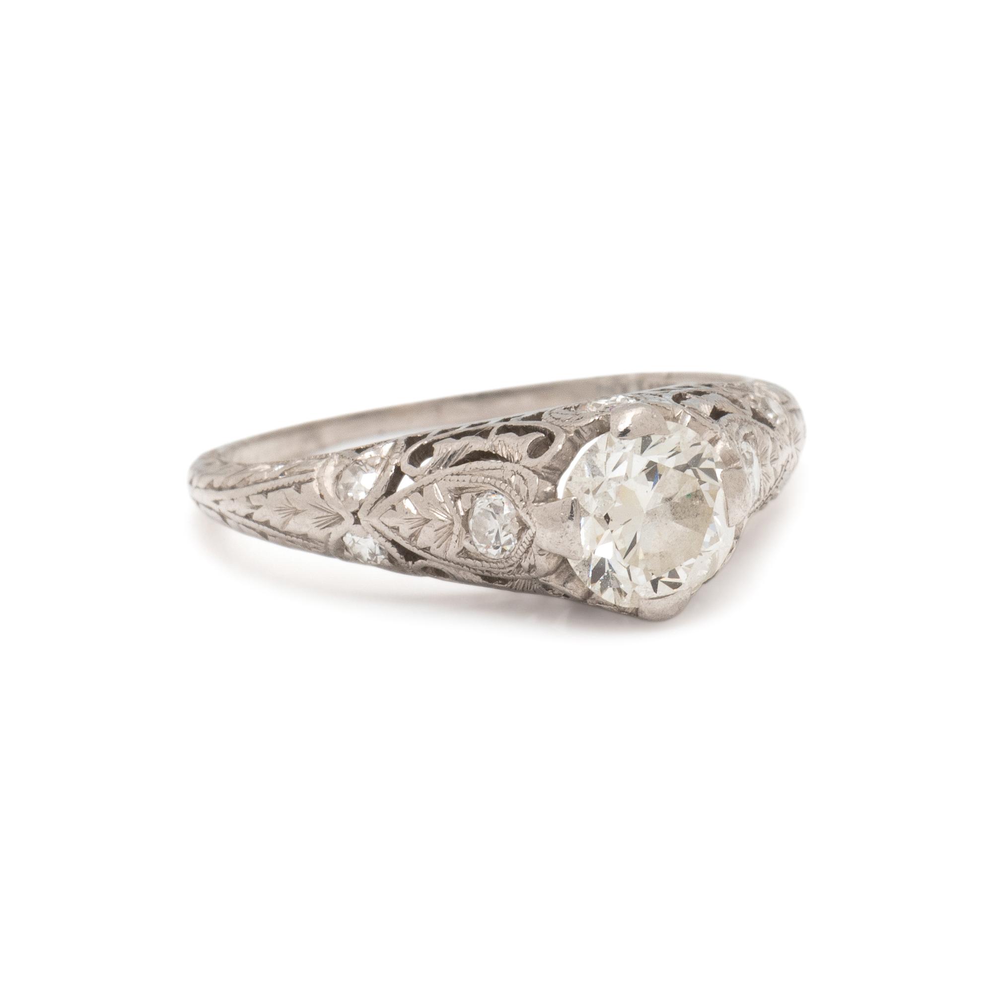 DIAMOND RING