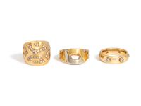COLLECTION OF YELLOW GOLD AND DIAMOND RINGS