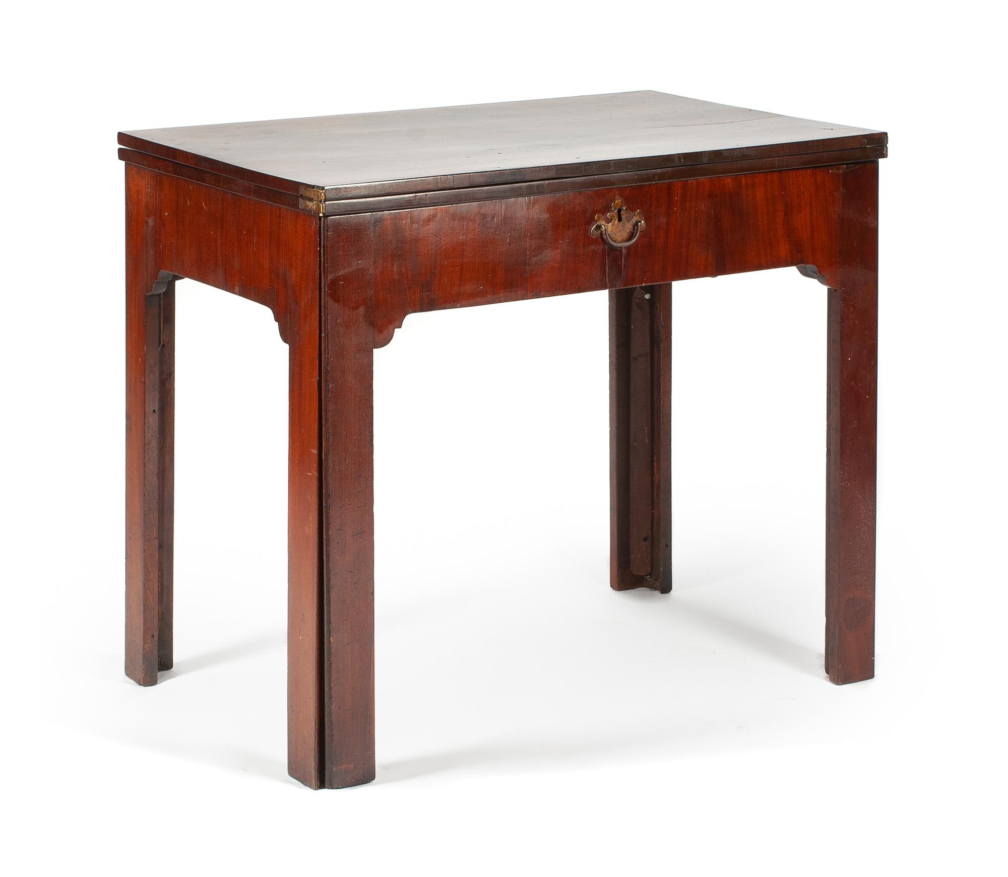 A George III Mahogany Drafting Table Height 29 1/2 x width 34 1/2 x depth 22 inches. — EARLY 19TH CENTURY