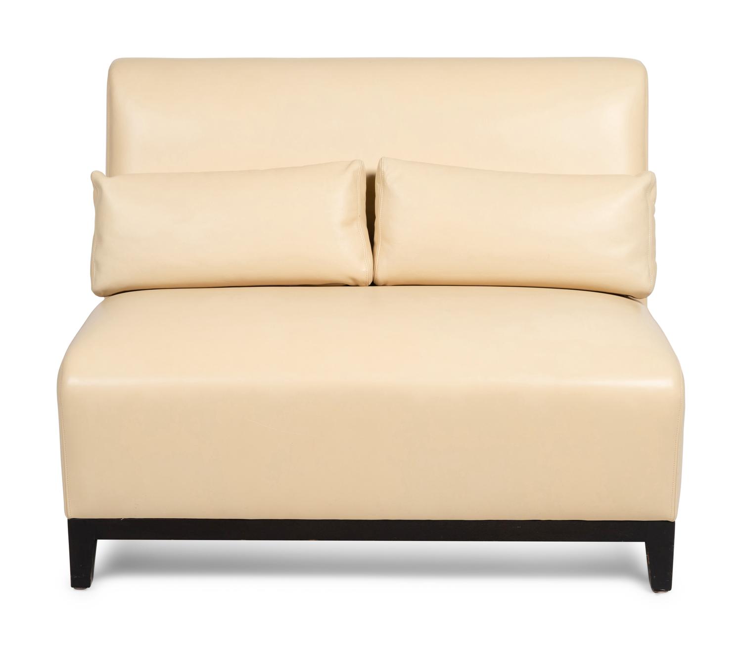 Noble Creole Lounge Chair Holly Hunt, USA